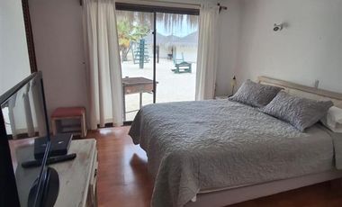 Casa en Venta en Avda guanaqueros 2550