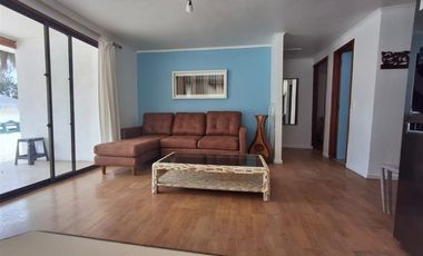 Casa en Venta en Avda guanaqueros 2550
