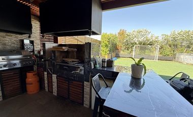 Casa en Arriendo en Santa Elena Eco Urbe