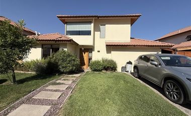 Casa en Arriendo en Santa Elena Eco Urbe