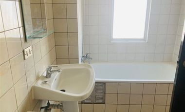 Casa en Arriendo en Jose Pedro Alessandri / Las Encinas