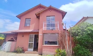 CASA EN CIUDAD DE LOS VALLES DENTRO DE CONDOMINIO