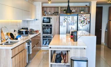 TOP Dpto. de Lujo con Rooftop en Santa María de Manquehue. Vitacura