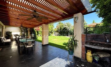Casa en Arriendo en AVENIDA SERGIO CORREA, CERCANA A SAN ANSELMO Y COLEGIO ALEMÁN