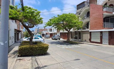 CASA EN VENTA CHACRA RÍOS - LIMITE PUEBLO LIBRE