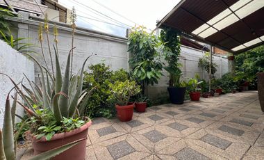 CASA SEGURA 5D 2B GRAN TERRENO Y PATIO-REGULARIZADA