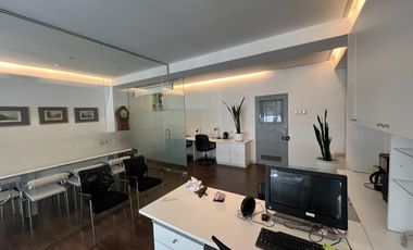 OFICINA AMOBRADA Y EQUIPADA-2 PRIV-SALA REU Y RECEPCION