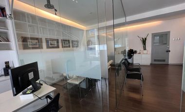 OFICINA AMOBRADA Y EQUIPADA-2 PRIV-SALA REU Y RECEPCION