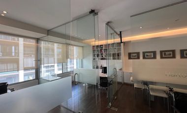 OFICINA AMOBRADA Y EQUIPADA-2 PRIV-SALA REU Y RECEPCION