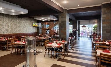 Gran local Comercial con renta activa