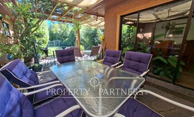 Linda casa en exclusivo condominio en Las Rastras