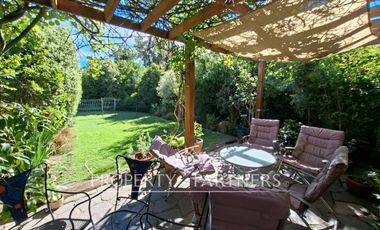 Linda casa en exclusivo condominio en Las Rastras