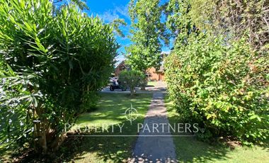 Linda casa en exclusivo condominio en Las Rastras