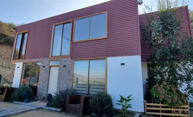 Casa en Venta en LOMAS DE TAPIHUE / HOTEL CASABLANCA