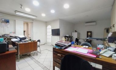 Local Comercial Oficina Cocina 2 baños Arriendo Santiago