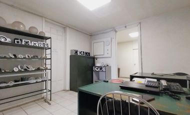 Local Comercial Oficina Cocina 2 baños Arriendo Santiago