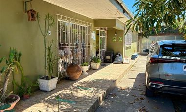 Casa en Arriendo en Av. Carlo Condell / Diego Portales