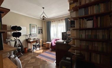 Oficina en Venta en Amplia casa Habitacional/Comercial/Oficina. Irarrázaval/Pedro de Valdivia. Calle sin salida. Metro Ñuñoa.