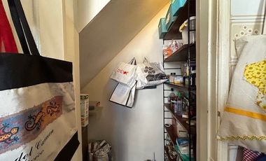 Oficina en Venta en Amplia casa Habitacional/Comercial/Oficina. Irarrázaval/Pedro de Valdivia. Calle sin salida. Metro Ñuñoa.