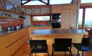 PRECIOSA CASA ARRIENDO  POR  DIAS FUNDO ZAPALLAR