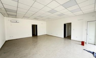 Alquiler A Estrenar 6000 mts cub Desarrollo Triple A