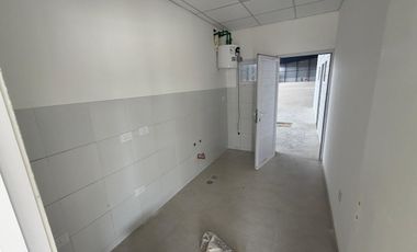 Alquiler A Estrenar 6000 mts cub Desarrollo Triple A