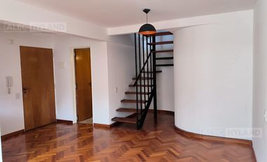 Departamento dúplex 2 ambientes en alquiler en San Isidro