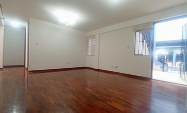 Departamento en Alquiler - Santiago de Surco - Primer Piso