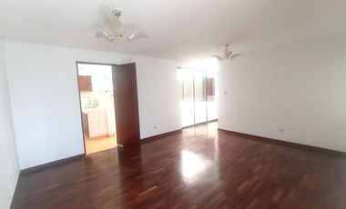 Departamento en Alquiler - Santiago de Surco - Primer Piso
