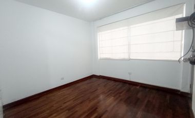 Departamento en Alquiler - Santiago de Surco - Primer Piso