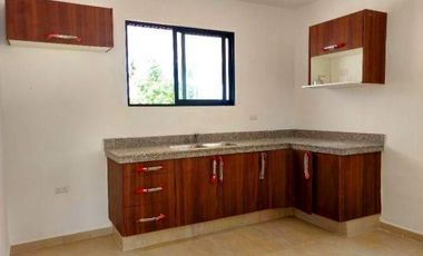 Casa en venta de 3 recámaras en Conkal. Privada Botánico modelo 186