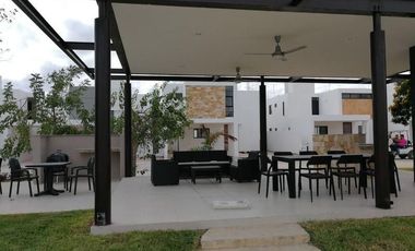 Casa en venta de 3 recámaras en Conkal. Privada Botánico modelo 186