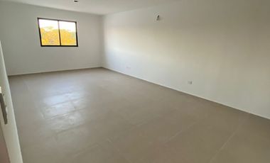 Casa en venta de 3 recámaras en Conkal. Privada Botánico modelo 186