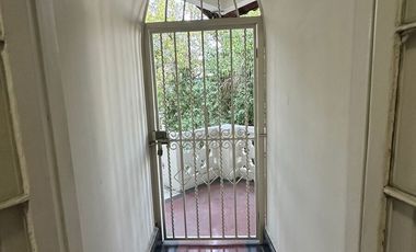 CASA CON USO DE SUELO PARA OFICINA  EN RENTA CENTRO DE MONTERREY