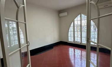 CASA CON USO DE SUELO PARA OFICINA  EN RENTA CENTRO DE MONTERREY