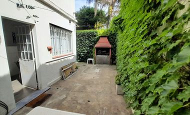 FLORIDA MITRE - CHALET ESTILO INGLÉS DE 4 AMB EN DOS PLANTAS, CON PATIO Y GARAGE!