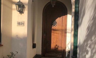 FLORIDA MITRE - CHALET ESTILO INGLÉS DE 4 AMB EN DOS PLANTAS, CON PATIO Y GARAGE!