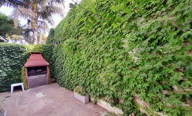 FLORIDA MITRE - CHALET ESTILO INGLÉS DE 4 AMB EN DOS PLANTAS, CON PATIO Y GARAGE!