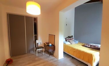 FLORIDA MITRE - CHALET ESTILO INGLÉS DE 4 AMB EN DOS PLANTAS, CON PATIO Y GARAGE!