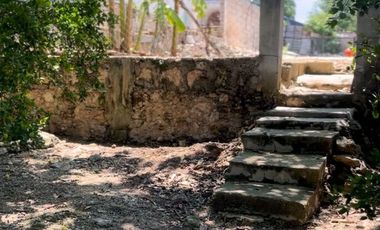 Dos Terrenos Fusionados en Una Sola Propiedad, en Venta