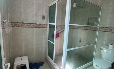 En Venta, Casa en Telchac puerto en esquina 4 recámaras, alberca