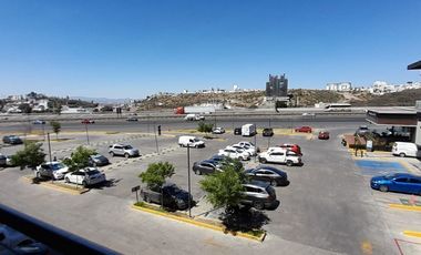 LOCALES EN RENTA  EN PLANTA ALTA EN  CARRETERA FEDERAL 57  QUERÉTARO-MÉXICO.