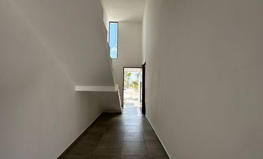 CASA EN VENTA EN PRIVADA TAMORA, CONKAL.