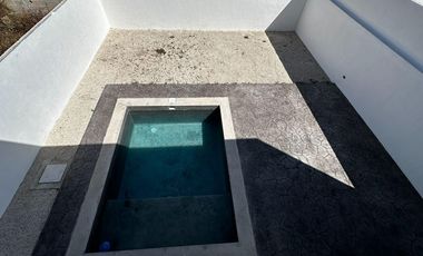 CASA EN VENTA EN PRIVADA TAMORA, CONKAL.