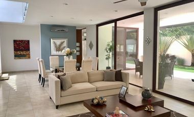 CASA EN VENTA, PRIVADA YUCATÁN COUNTRY CLUB, ENTREGA INMEDIATA