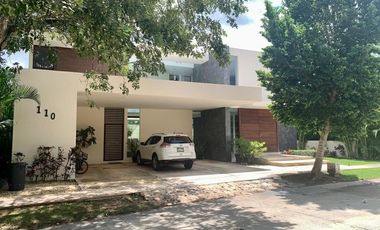 CASA EN VENTA, PRIVADA YUCATÁN COUNTRY CLUB, ENTREGA INMEDIATA