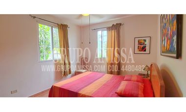 Se Vende Amplia y Hermosa Casa en Altos del Maria