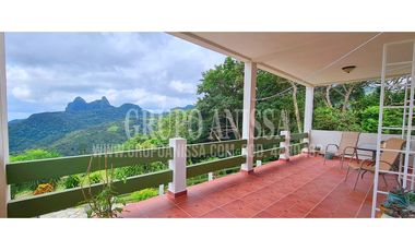 Se Vende Amplia y Hermosa Casa en Altos del Maria