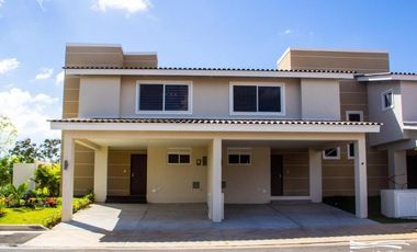 En venta Townhome 3 Recámaras en Bosques del Pacífico, Panamá Pacífico