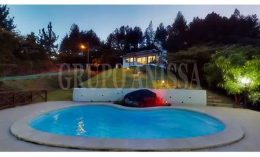 OPORTUNIDAD! Se vende Hermosa Casa en Altos del Maria